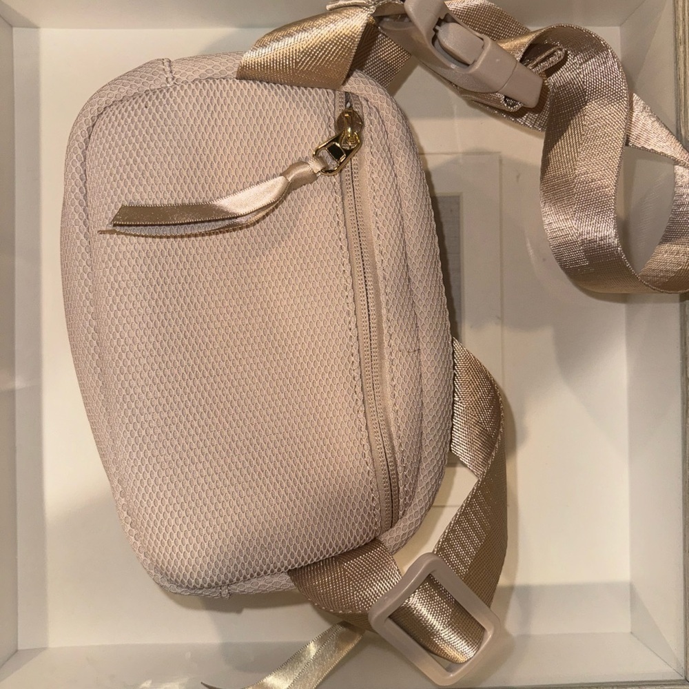 Anthropologie Belt Bag. NWT. - Picture 3 of 3